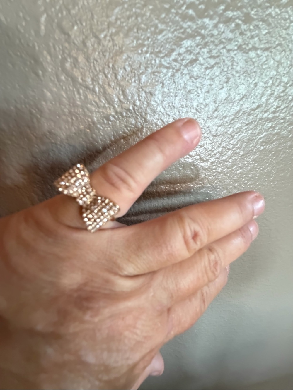 Sparkling Bow statement Ring - Picture 4 of 4